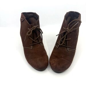 Marbella Edge Bootie Wedge Ankle Boots Dark Brown Faux Suede Girls Size 4M